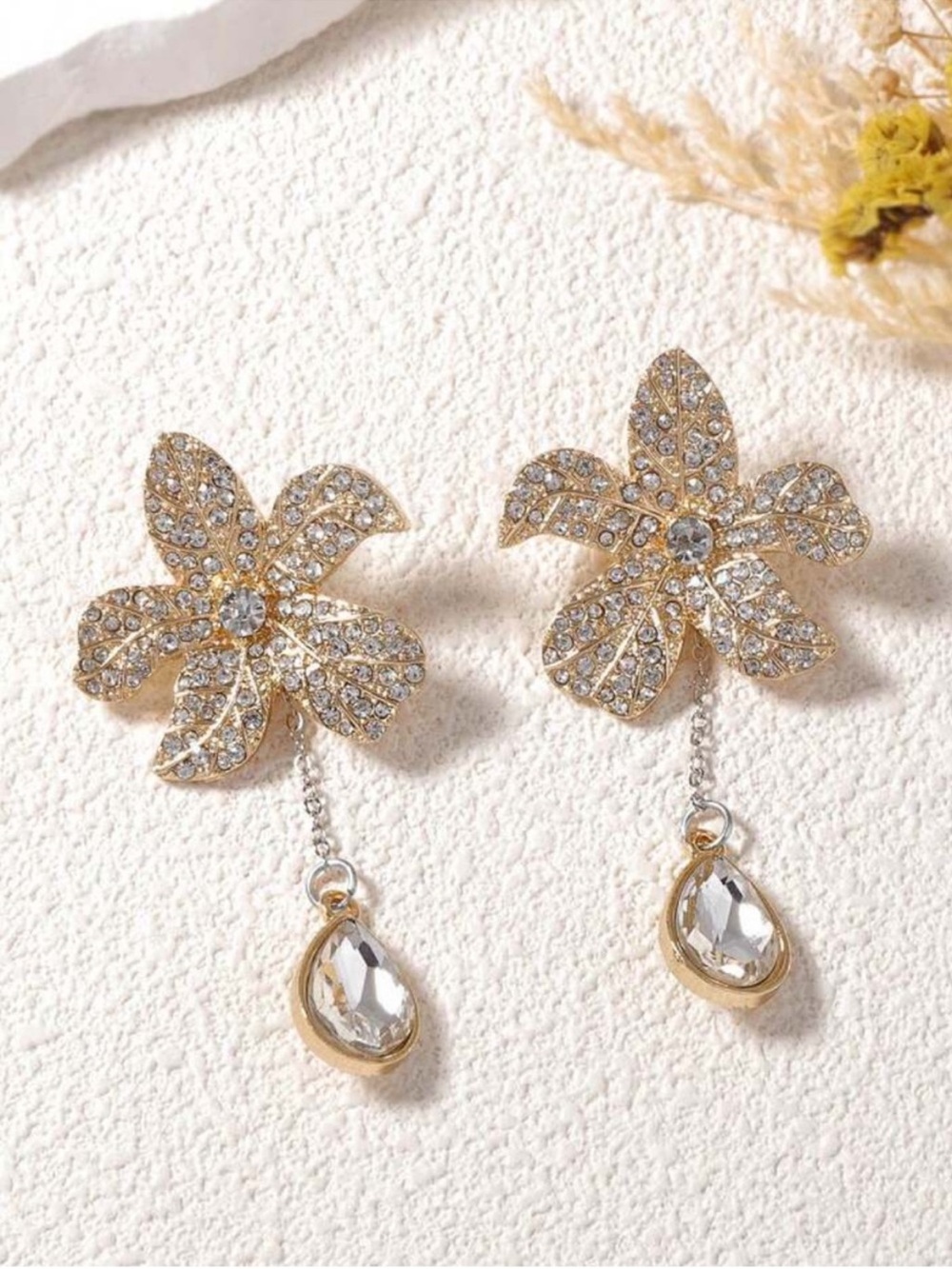 Etoile Royale Gold Luxe Floral Earrings - Picture 2 of 4